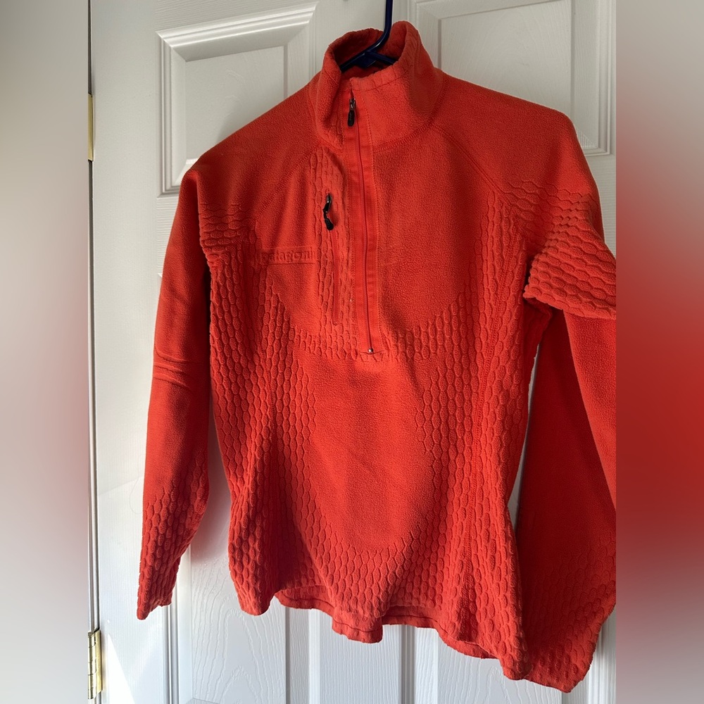 Patagonia quarter zip in coral orange!